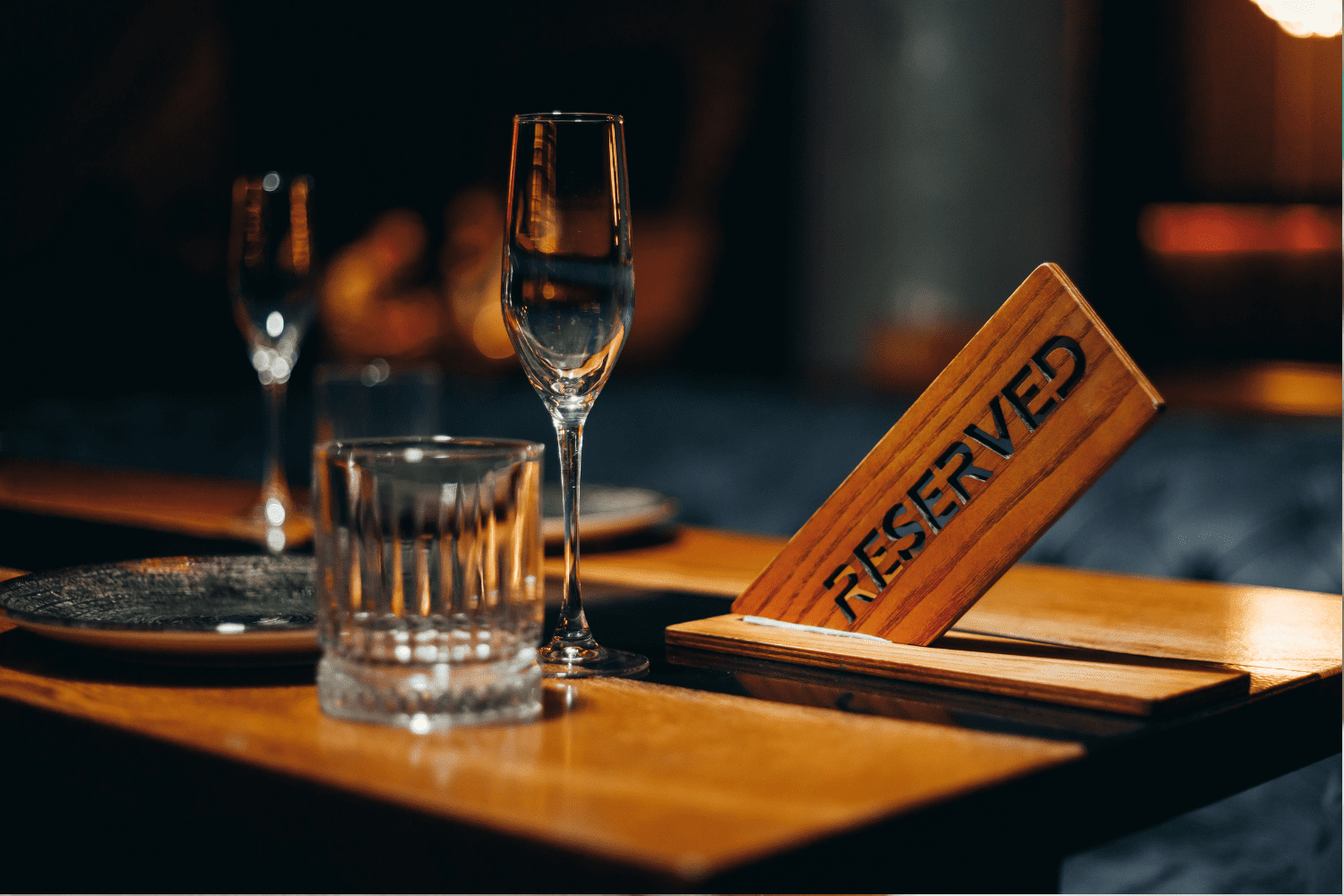 Dinner Reservations - Impossible Table